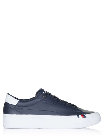 Tommy Hilfiger shoe