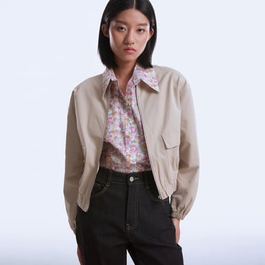 Minimlalist short bomber jacket