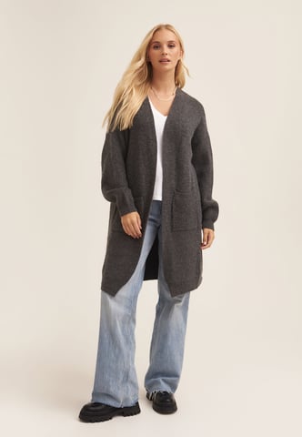 Fine Knit Pocket Edge to Edge Cardigan