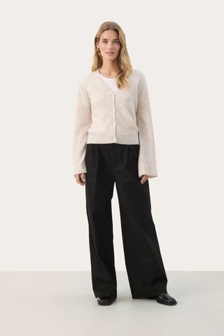 Knitted cardigan Easy fit