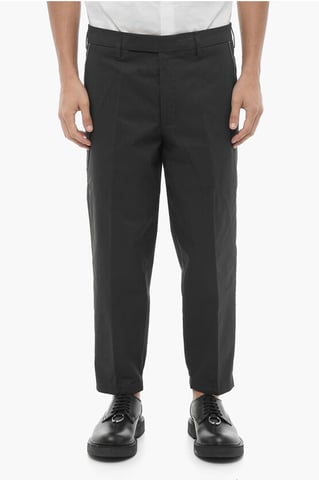 Broek met normale taille en slim fit en riemlussen in zwart