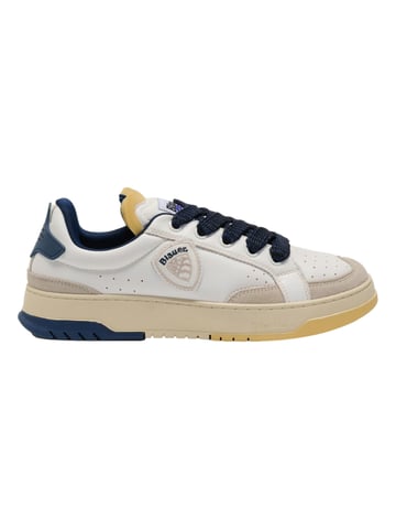 Blauer Sportschuhe