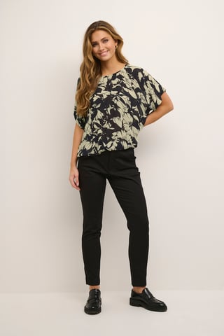 Blouse with short sleeve Relaxed fit Sand/Black Flower
