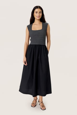 Jersey dress Feminine Silhouette