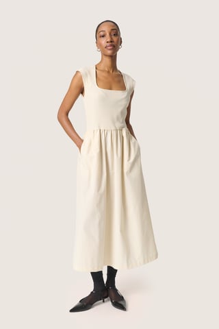 Jersey dress Feminine Silhouette