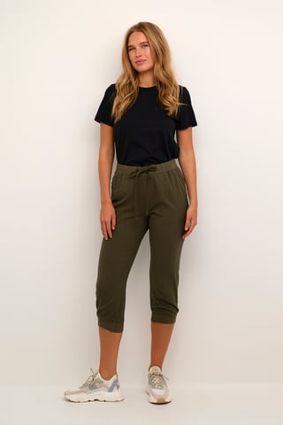 Capri pants Regular fit Grape Leaf