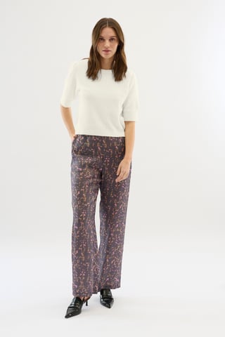 Knitted pullover Classic fit
