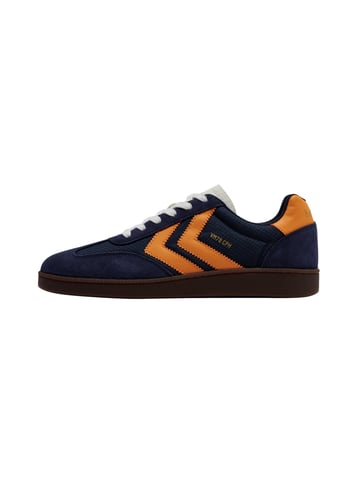 Hummel sports shoes