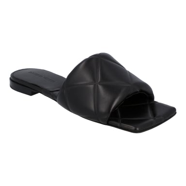 Bottega Veneta Women Rubber Lido Flat Sandal in Black Lambskin