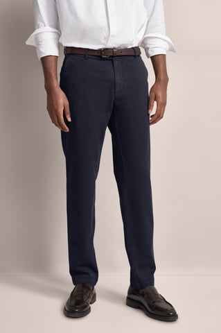 Bugatti Herren Freizeithose aus einem Baumwoll-Elasthan-Mix