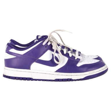 Nike Low-Top Sneakers in Court Purple Leer