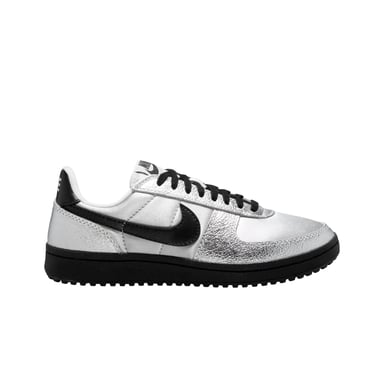 WMNS NIKE FIELD GENERAL