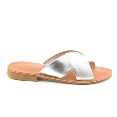 Slaye 905 isanna