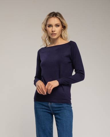 Fitted knit sweater
