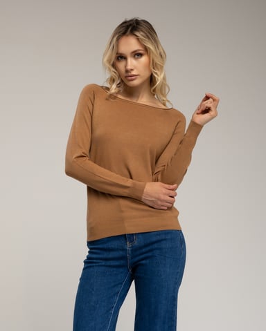 Fitted knit sweater