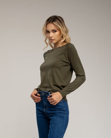 Fitted knit sweater