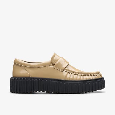 Torhill Mocc Beige Patenten Schoenen