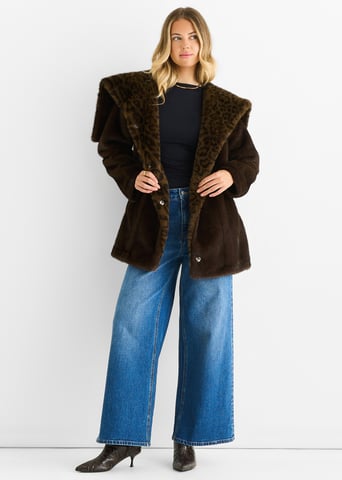 Chocolate Premium Contrast Lapel Hood Animal Faux Fur Jacket