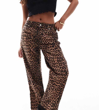 Miss Selfridge Petite leopardmönstrade raka jeans