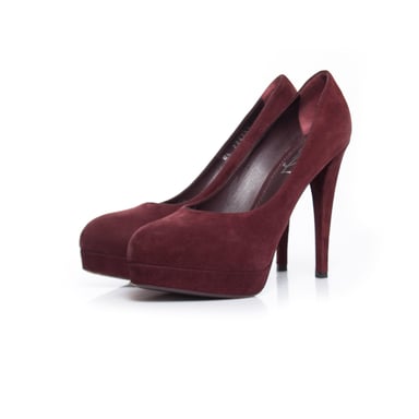 Yves Saint Laurent Gaby suede pumps