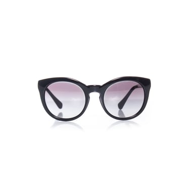 Dolce & Gabbana Oversized sunglasses with black frame