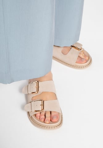 Wittchen Women's beige suede leather flip-flops
