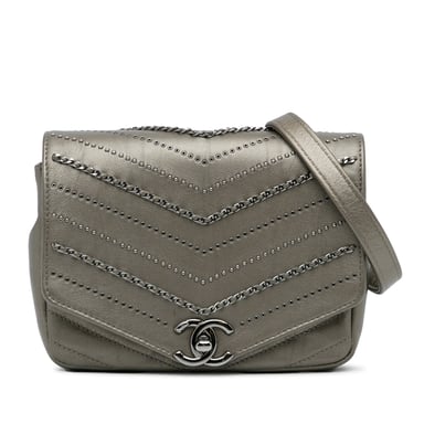 Chanel Crossbody-väska med metallkedjedetalj