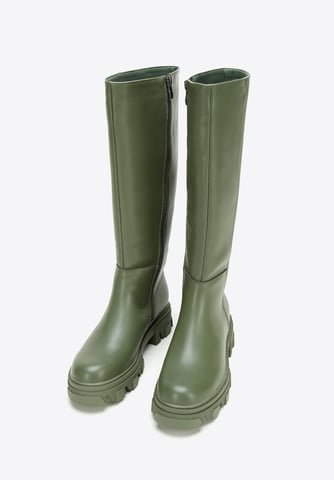 Wittchen Women's leather boots with a thick sole and a zipper dark green