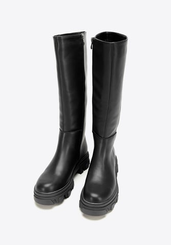 Wittchen Women's leather boots with a thick sole and a zipper black