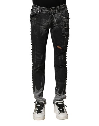 Nitar och slitna jeans