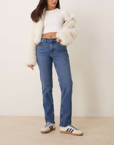Abercrombie & Fitch Curve Love mid rise raka jeans i mörkblå