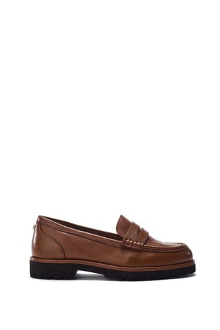 Ellaria Tan Loafers