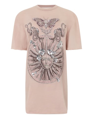 Öppen rygg T-shirtklänning med fjärilstatuering