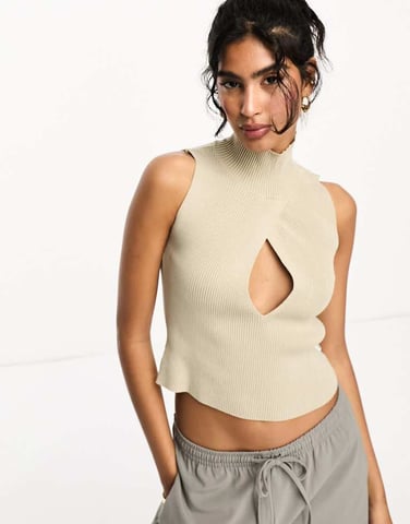 Sixth June stickad crop top i beige