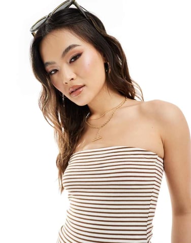 In The Style x Hannah Brown stickad bandeau-top i brunt