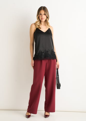 Svart satin-camisole med spetsar