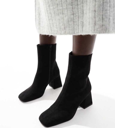 ASOS DESIGN Wide Fit Record smart mid-boots in black