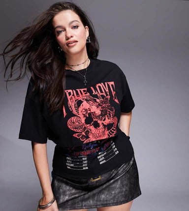 ASOS DESIGN Curve dubbelskiktad korsettmidja t-shirt med rockgrafik i svart