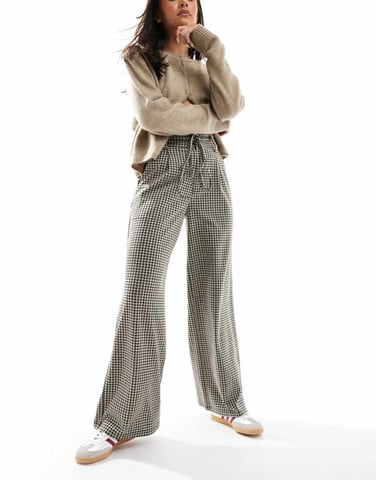 ASOS DESIGN tie belt wide leg trousers in micro dogtooth check