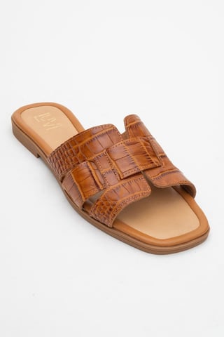Notre Leather Flat Sandals (Women)