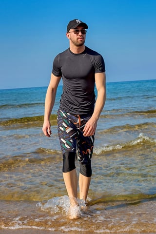 Marina Black Modest Badshorts för män