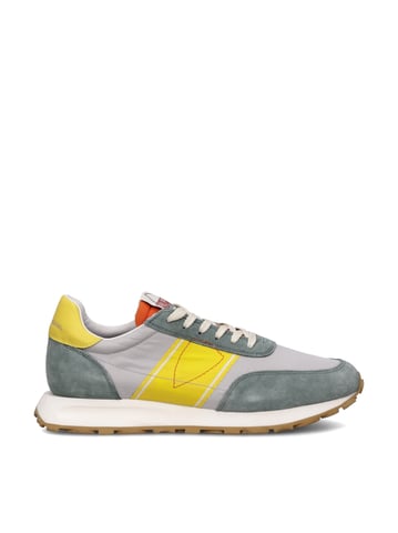 Tour Low Sneakers