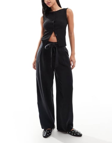 ASOS DESIGN mjuka midjebälte ankellånga byxor i svart
