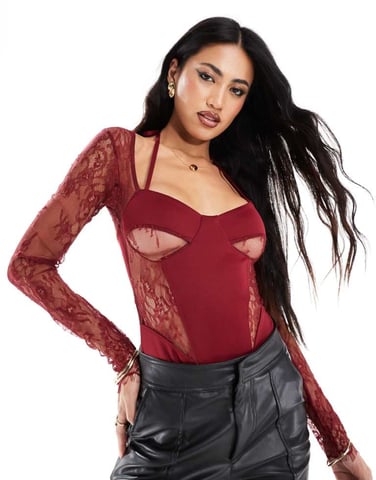 ASOS DESIGN bodysuit med spetsinsats och shrug-detalj i burgundy