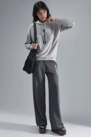 Modal Touch Hette Sweatshirt & Randig Detaljerad Byxset