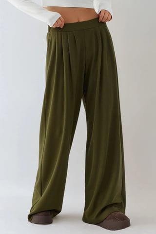 Soft Touch Pleated Wide Leg Pants