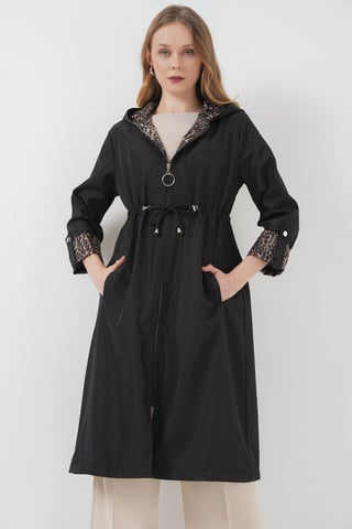 Hooded randig lång trenchcoat med dragsko i midjan