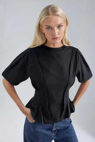 Tajta Crew Neck T-shirt