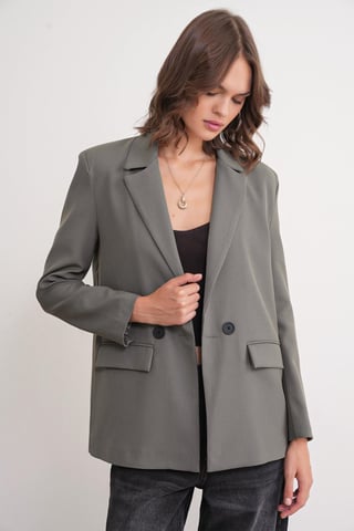 Long Sleeve Buttoned Blazer