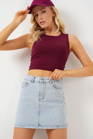 Slim Fit Mini Denimkjol med knappstängning
